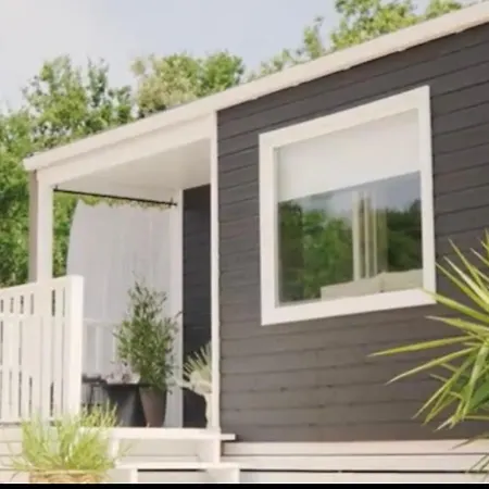 Gemuetliches Mobilhaus Am Wallersee Bayerham