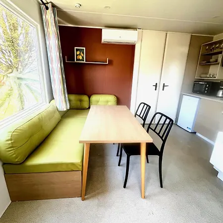 Gemuetliches Mobilhaus Am Wallersee Bayerham