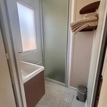 Tatil Evi Gemuetliches Mobilhaus Am Wallersee Bayerham