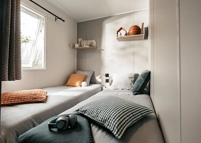 Gemuetliches Mobilhaus Am Wallersee * Bayerham